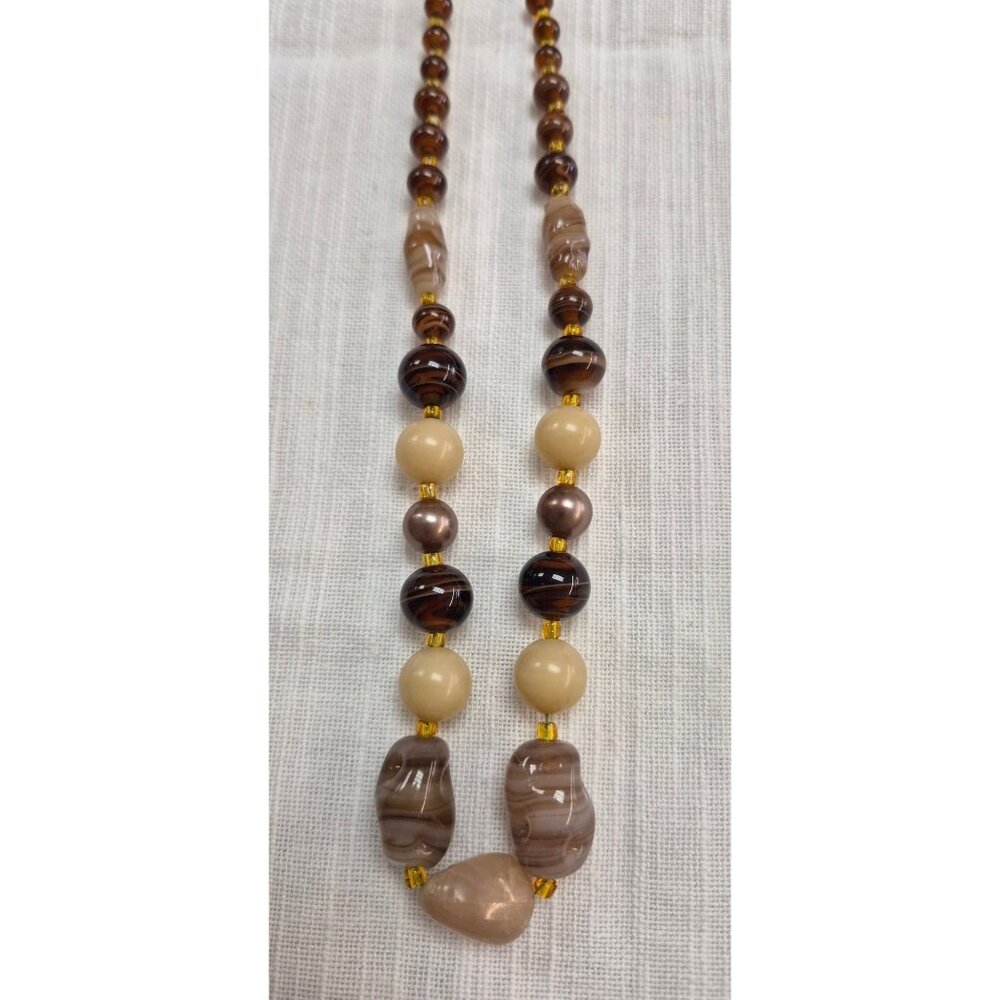 Vintage Long Beaded Necklace Brown & Cream Agate-Like Beads Glass Accents & Gold - Picture 2 of 9